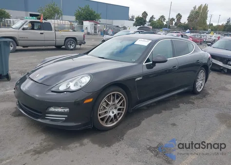 2010 Porsche Panamera 4S z USA, uszkodzony, nr VIN WP0AB2A77AL064087